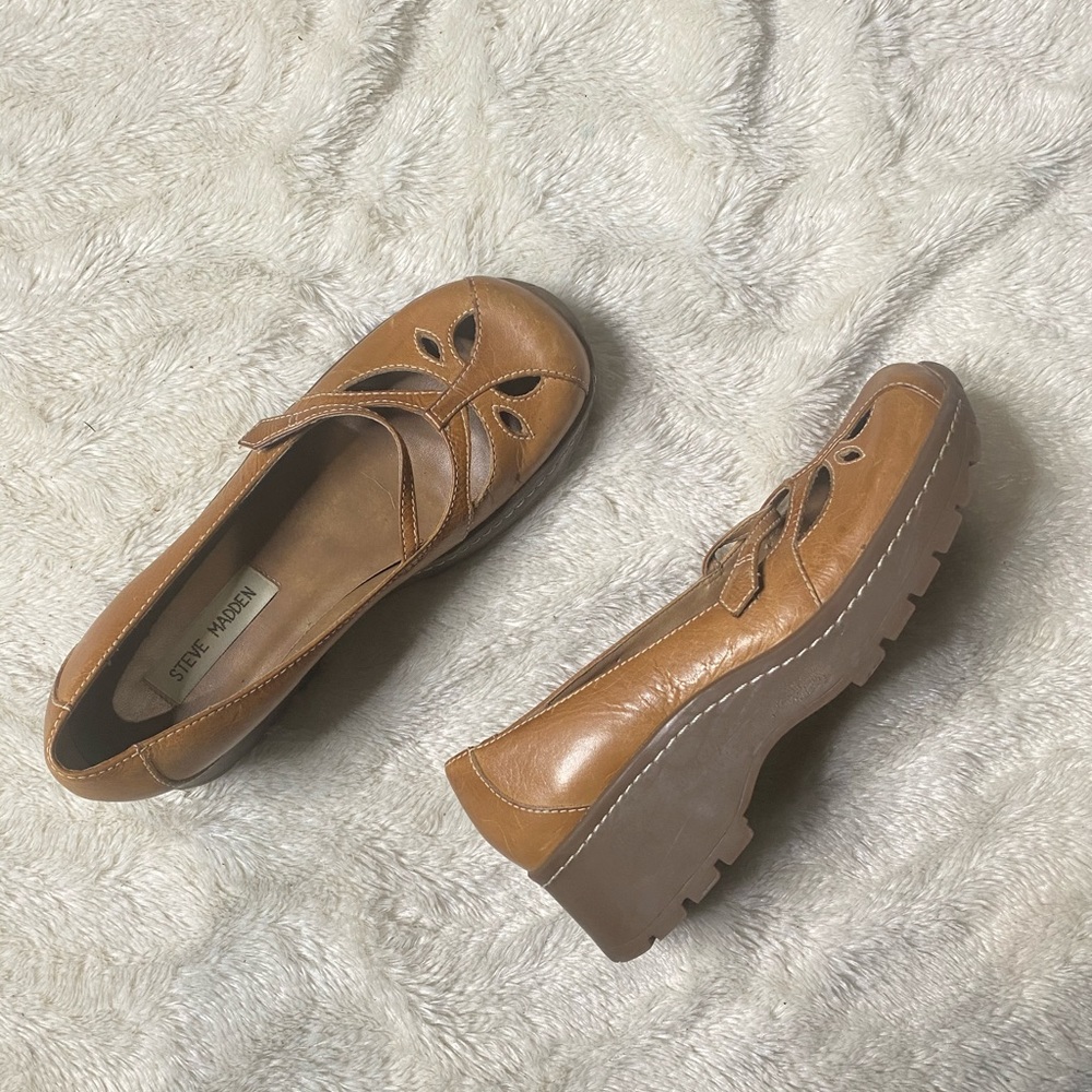 Steve Madden Gipper Platform
